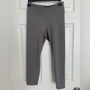 Nike one training crop